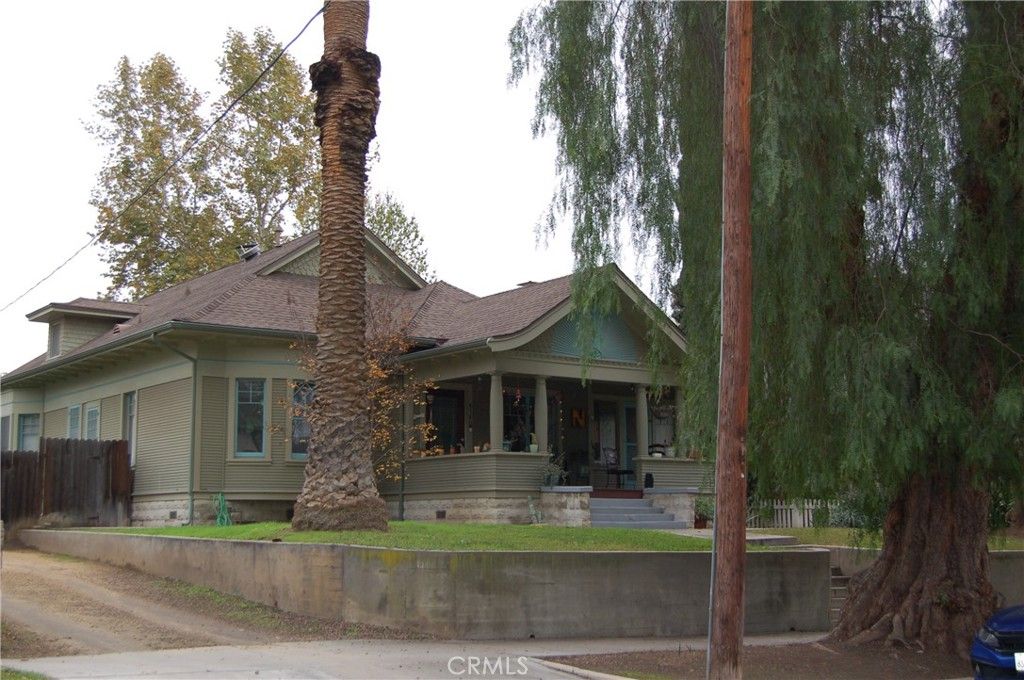 4160 CHESTNUT Street, Riverside, CA 92501