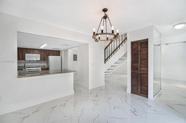 7074 SW 114th Pl B, Miami, FL 33173