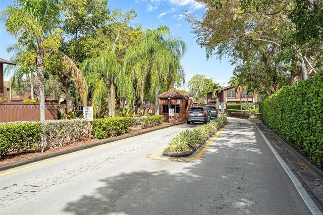 7074 SW 114th Pl B, Miami, FL 33173