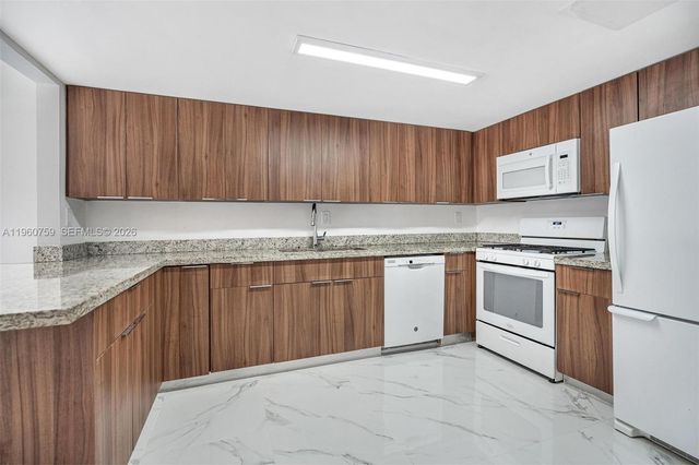 7074 SW 114th Pl B, Miami, FL 33173