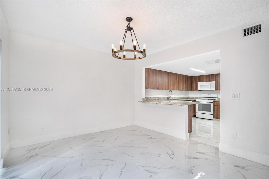 7074 SW 114th Pl B, Miami, FL 33173