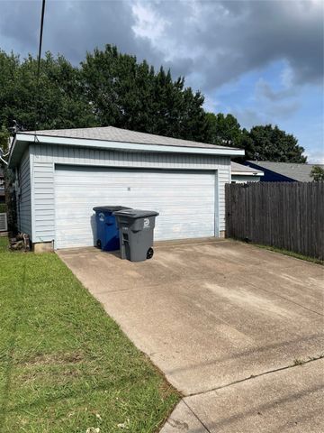 923 Brae Loch Drive, Dallas, TX 75217