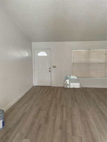 923 Brae Loch Drive, Dallas, TX 75217