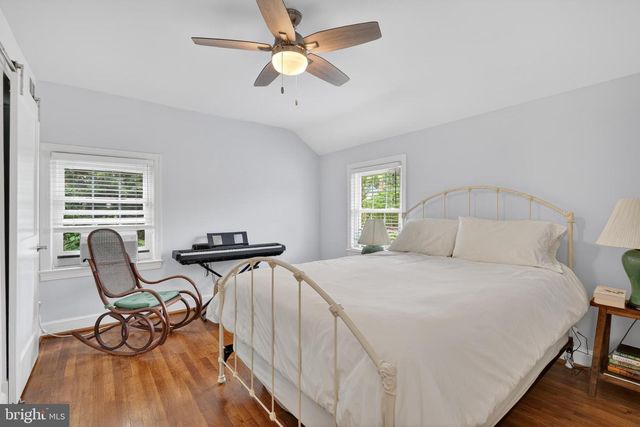 5112 26TH RD N, Arlington, VA 22207