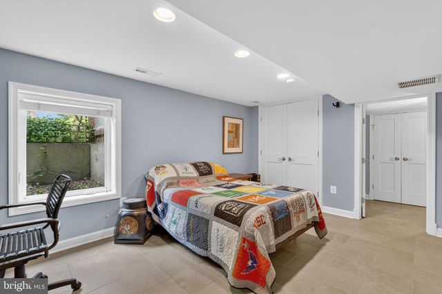 5112 26TH RD N, Arlington, VA 22207