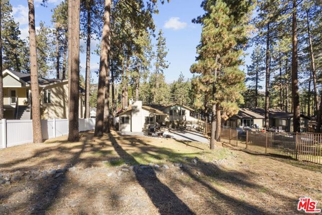 1197 Oriole Road, Wrightwood, CA 92397