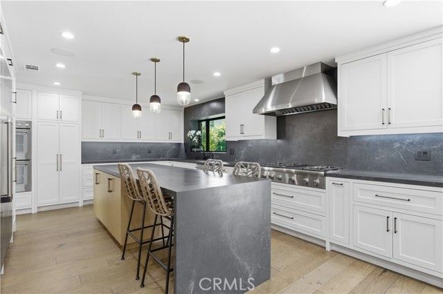13130 Albers, Sherman Oaks, CA 91401
