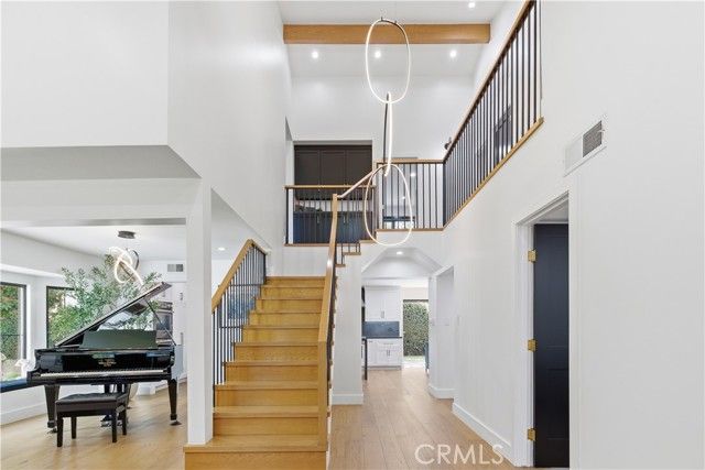 13130 Albers, Sherman Oaks, CA 91401