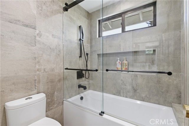 13130 Albers, Sherman Oaks, CA 91401