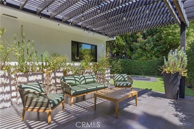 13130 Albers, Sherman Oaks, CA 91401