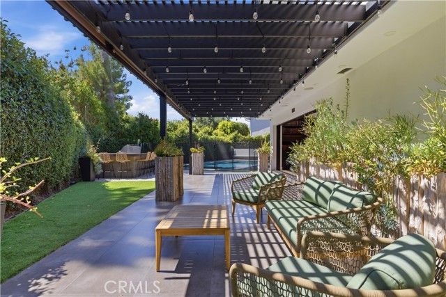 13130 Albers, Sherman Oaks, CA 91401