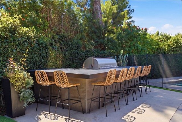 13130 Albers, Sherman Oaks, CA 91401