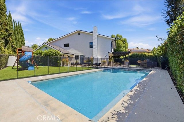 13130 Albers, Sherman Oaks, CA 91401