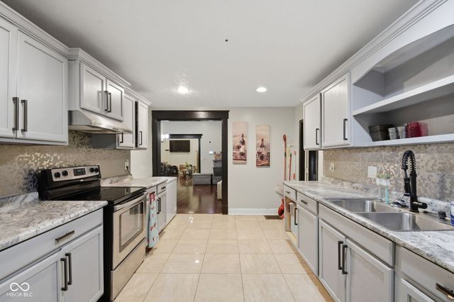 2007 Southeastern Avenue, Indianapolis, IN 46201