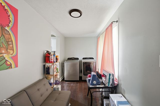 2007 Southeastern Avenue, Indianapolis, IN 46201