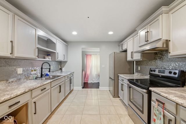 2007 Southeastern Avenue, Indianapolis, IN 46201