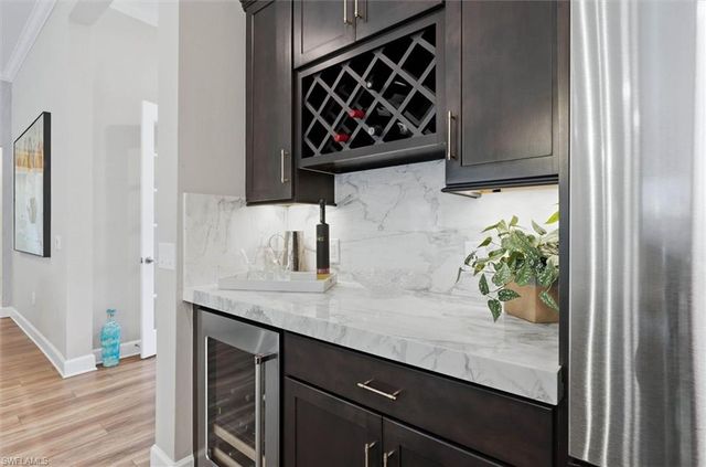 9439 Greyhawk TRL, Naples, FL 34120