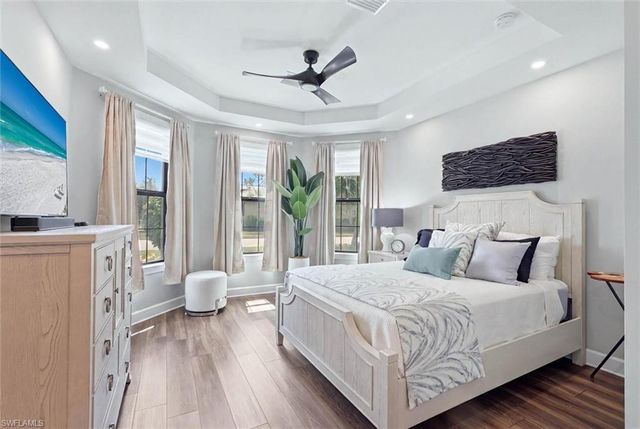 9439 Greyhawk TRL, Naples, FL 34120
