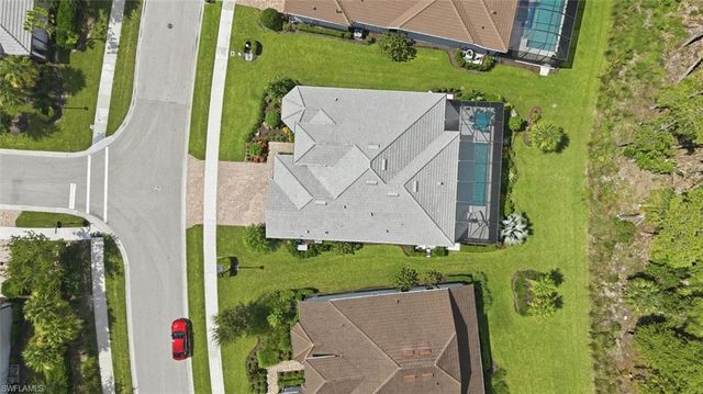 9439 Greyhawk TRL, Naples, FL 34120