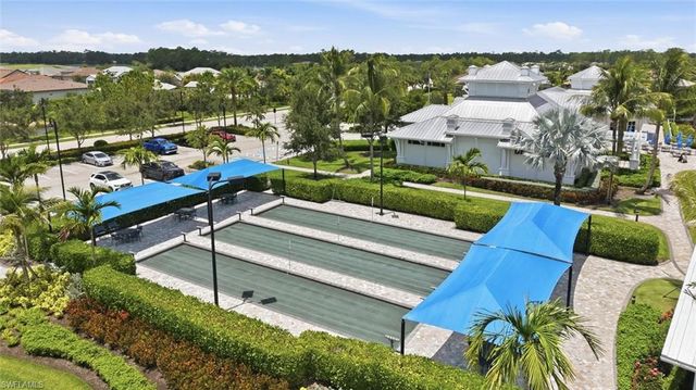 9439 Greyhawk TRL, Naples, FL 34120