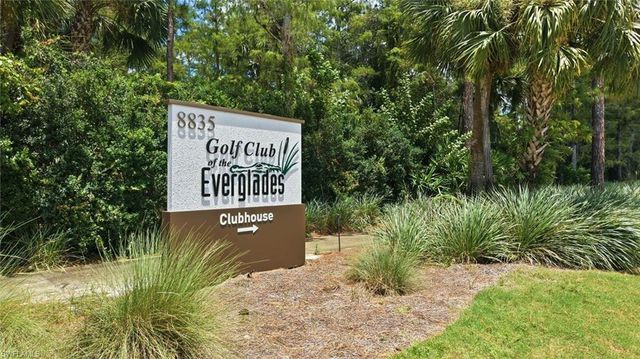 9439 Greyhawk TRL, Naples, FL 34120