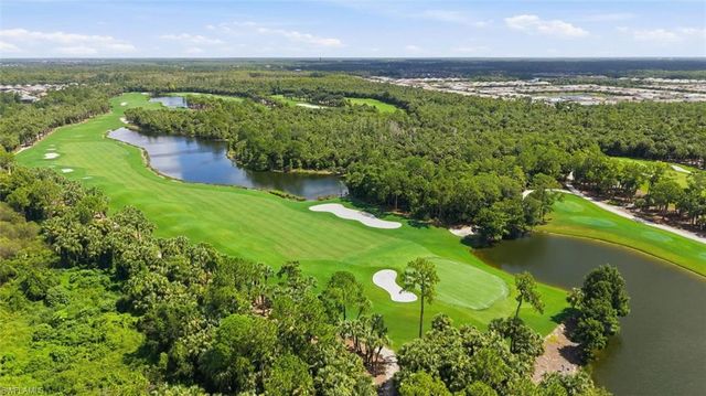 9439 Greyhawk TRL, Naples, FL 34120