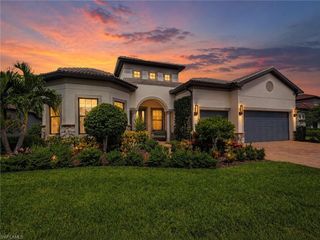 9439 Greyhawk TRL, Naples, FL 34120