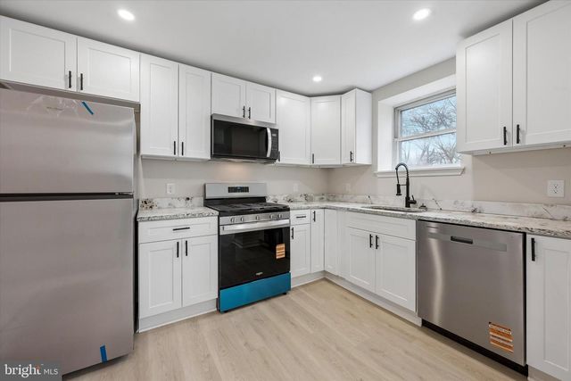 32 COLBY AVE, Claymont, DE 19703