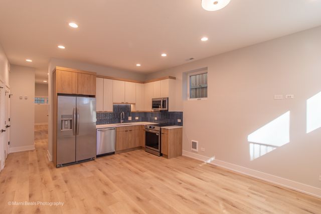 6312 S Champlain Avenue, Chicago, IL 60637