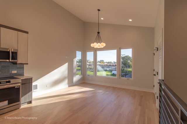 6312 S Champlain Avenue, Chicago, IL 60637