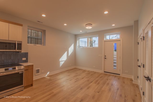 6312 S Champlain Avenue, Chicago, IL 60637