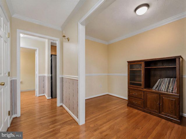 6570 HORSESHOE DR, La Plata, MD 20646