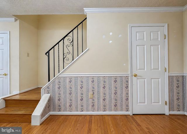 6570 HORSESHOE DR, La Plata, MD 20646