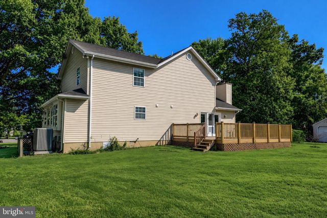 6570 HORSESHOE DR, La Plata, MD 20646