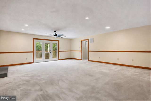 6570 HORSESHOE DR, La Plata, MD 20646