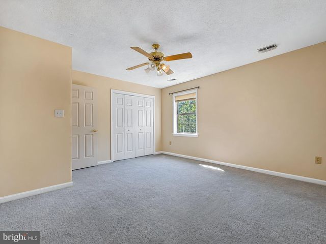 6570 HORSESHOE DR, La Plata, MD 20646