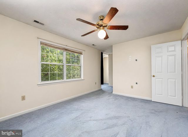 6570 HORSESHOE DR, La Plata, MD 20646