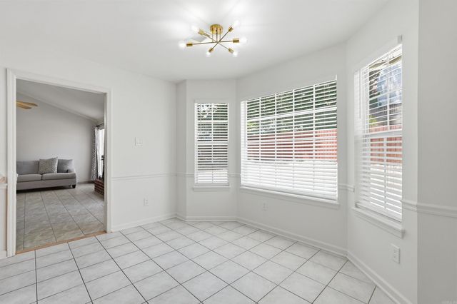 2015 Cherrybend Drive, Little Rock, AR 72211
