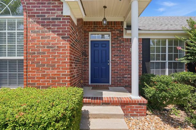 2015 Cherrybend Drive, Little Rock, AR 72211