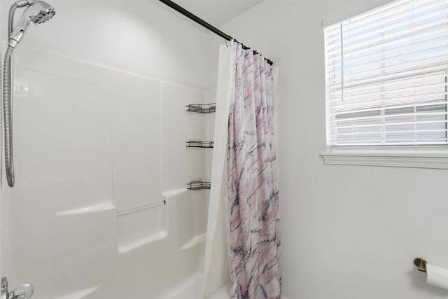 2015 Cherrybend Drive, Little Rock, AR 72211