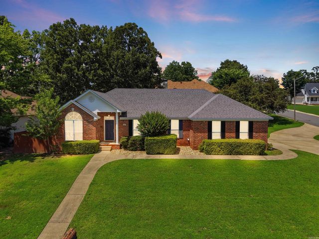 2015 Cherrybend Drive, Little Rock, AR 72211