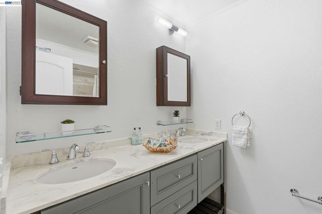 883 Dover Cir, Benicia, CA 94510