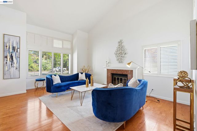 883 Dover Cir, Benicia, CA 94510