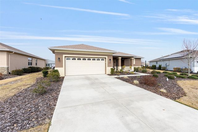 10525 SW 90TH STREET ROAD, Ocala, FL 34481