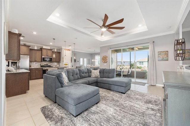 10525 SW 90TH STREET ROAD, Ocala, FL 34481