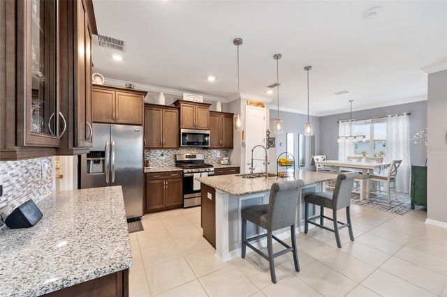 10525 SW 90TH STREET ROAD, Ocala, FL 34481