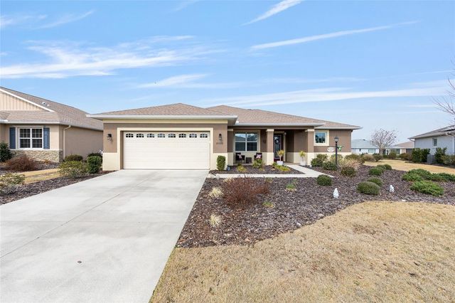 10525 SW 90TH STREET ROAD, Ocala, FL 34481