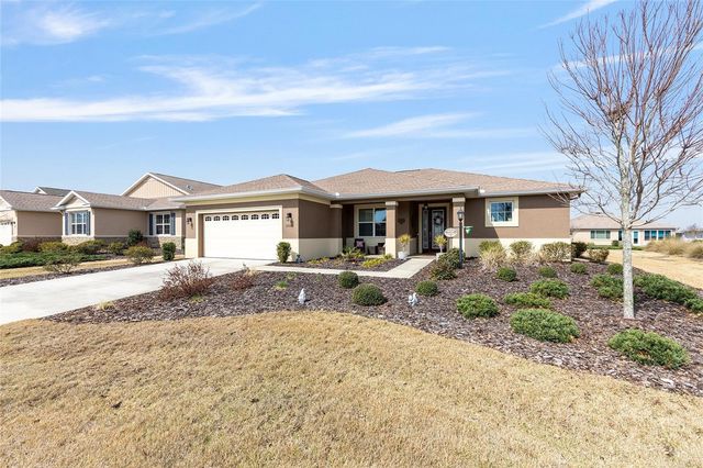 10525 SW 90TH STREET ROAD, Ocala, FL 34481