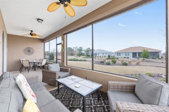 10525 SW 90TH STREET ROAD, Ocala, FL 34481