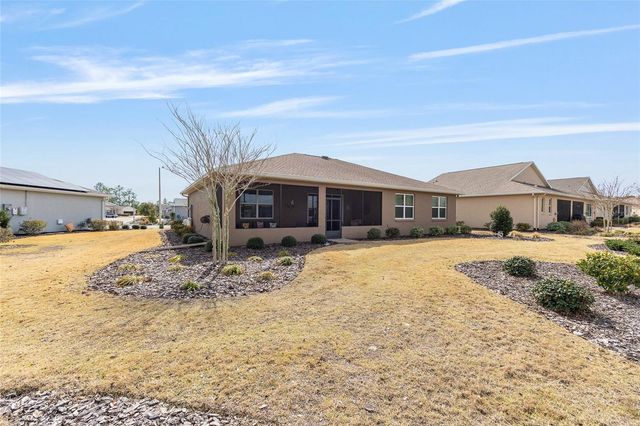 10525 SW 90TH STREET ROAD, Ocala, FL 34481